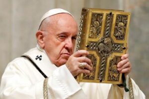 Psíquico Youtube Jose Fuentes asegura que el Papa Francisco muere pronto
